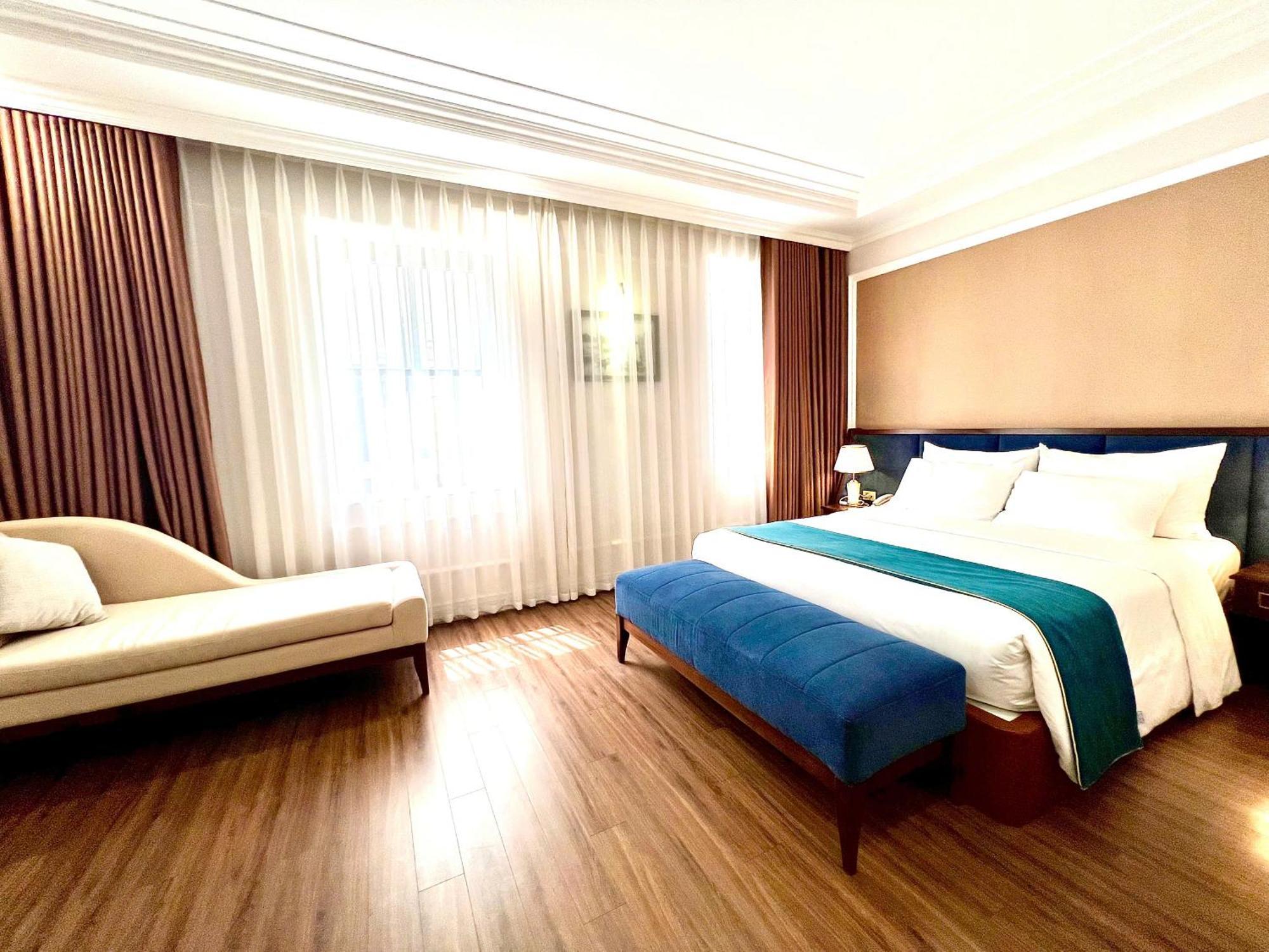 Rubyqueen Halong Hotel ฮาลอง ภายนอก รูปภาพ