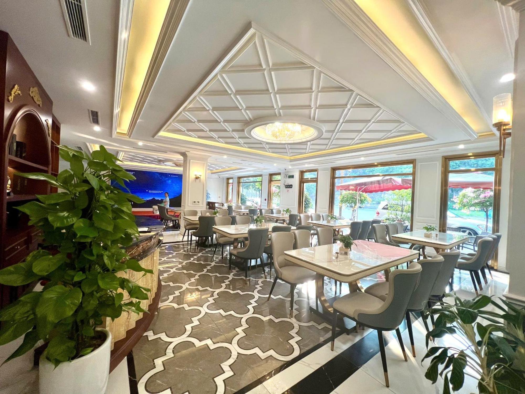 Rubyqueen Halong Hotel ฮาลอง ภายนอก รูปภาพ